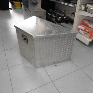 CAJON DE HERRAMIENTA ALUMINIO TRIANGULAR