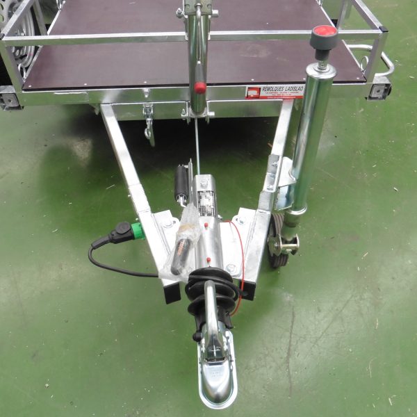PLATAFORMA REMOLCAR DE 1 EJE CON FRENO - Imagen 13