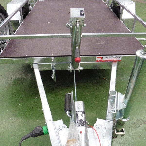 PLATAFORMA REMOLCAR DE 1 EJE CON FRENO - Imagen 14
